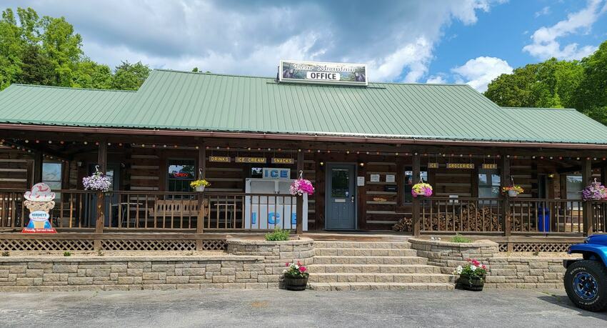 Bear Mountain Cabins & Campgrounds